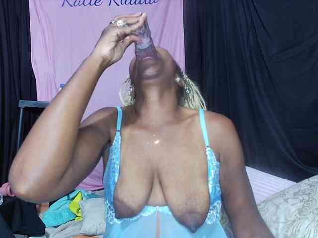 KatieKuada webcam
