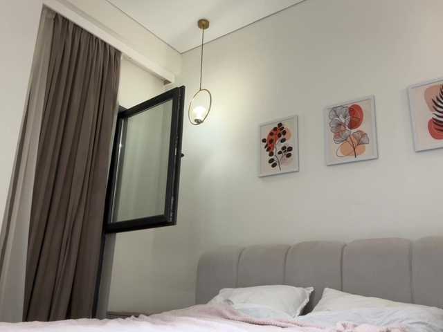 KellyAndJulie live cam on BongaCams