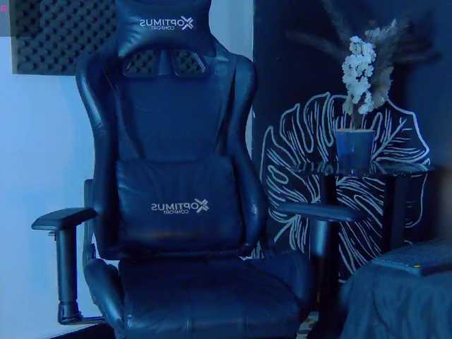 Blondie-Noir — bongacams