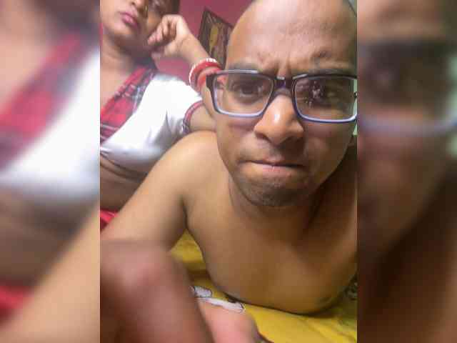 HotIndiancouple69 webcam