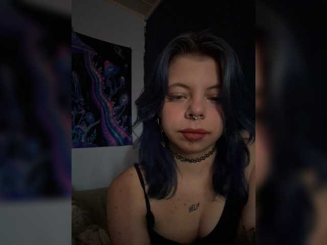 Lira-Lira live cam on BongaCams