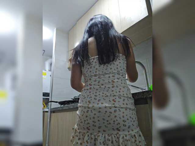 Estefani-R live cam on BongaCams