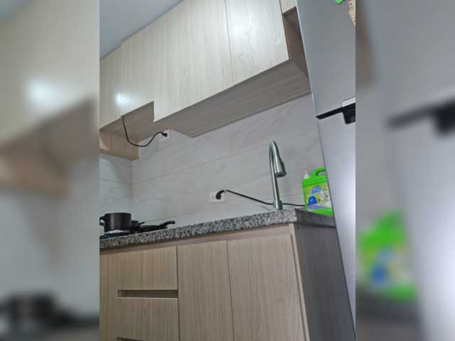 Estefani-R live cam on BongaCams