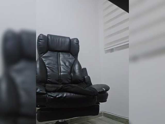 Estefani-R live cam on BongaCams