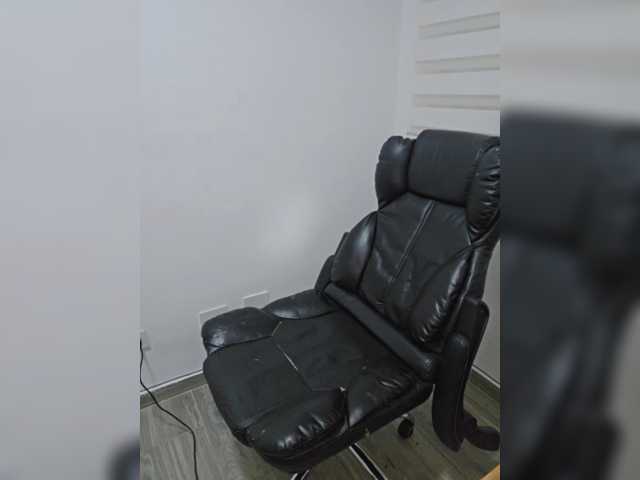 Estefani-R live cam on BongaCams