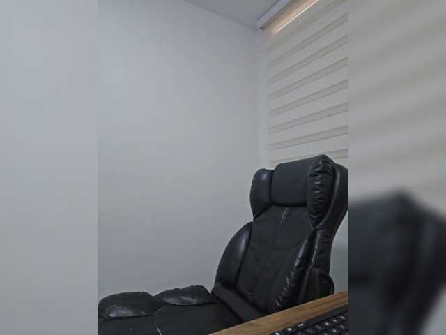 Estefani-R live cam on BongaCams