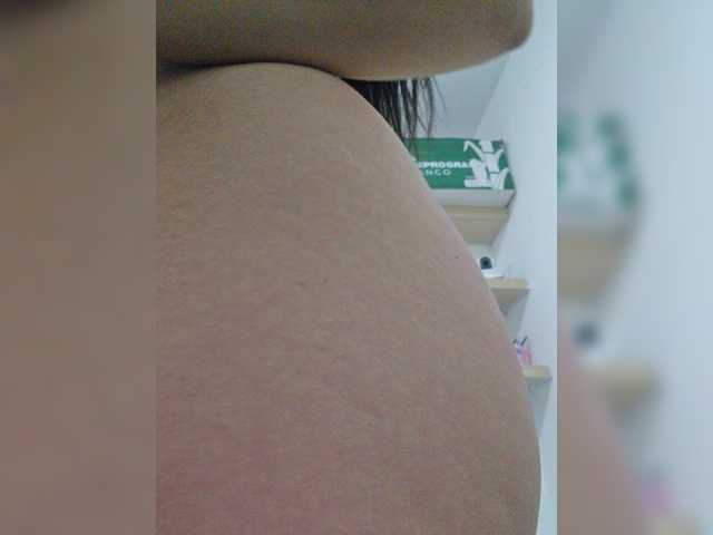 Estefani-R live cam on BongaCams