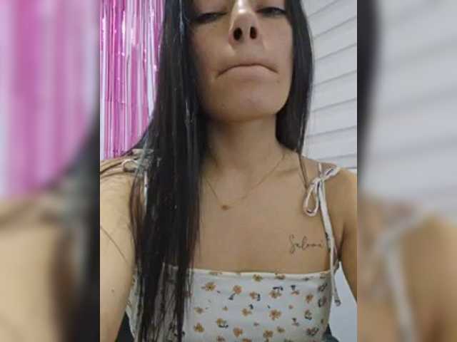 Estefani-R live cam on BongaCams