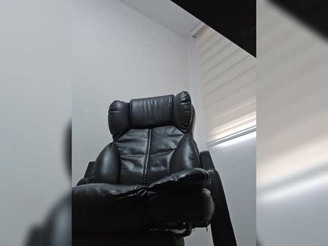 Estefani-R live cam on BongaCams