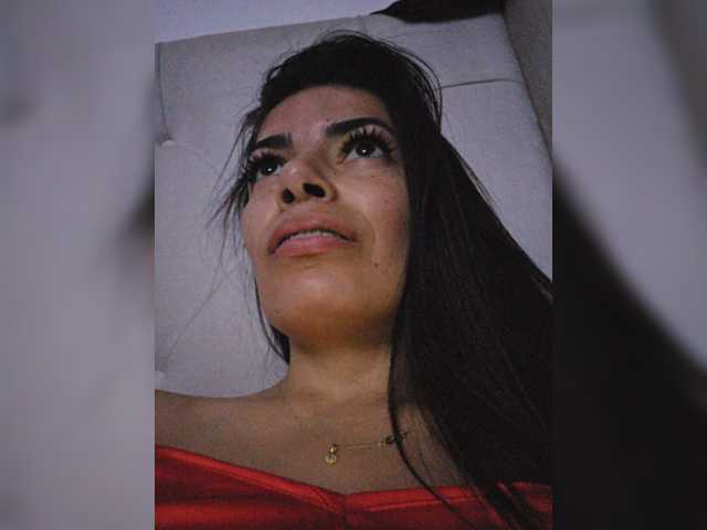 Estefani-R live cam on BongaCams