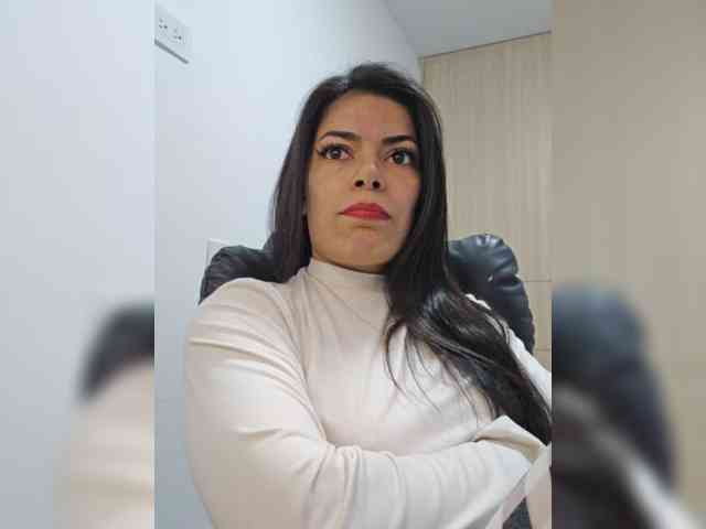 Estefani-R Estefani-R