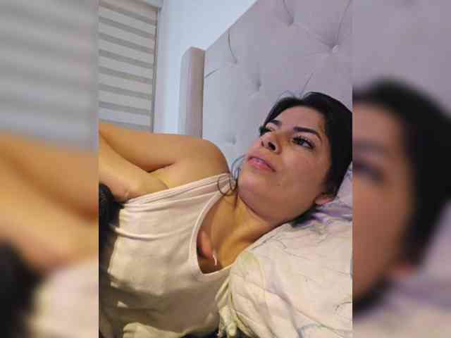 Estefani-R Estefani-R