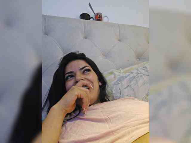 Estefani-R Live Webcam on BongaCams