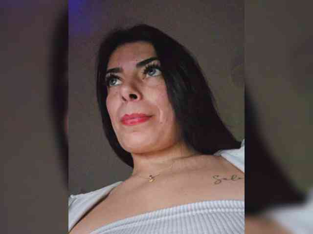 Estefani-R Estefani-R