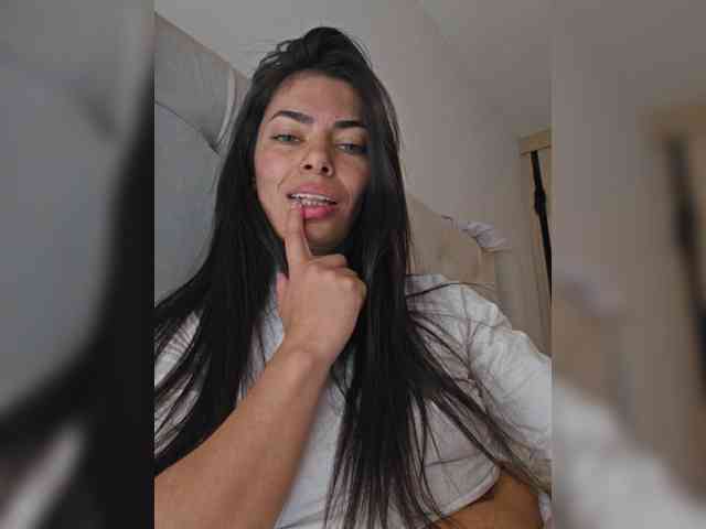 Estefani-R Estefani-R
