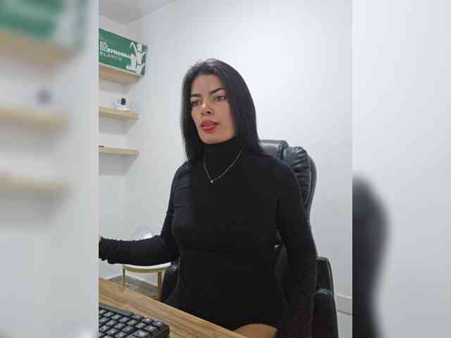 Estefani-R Estefani-R