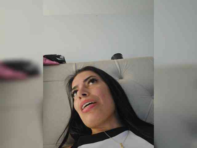 Estefani-R Estefani-R