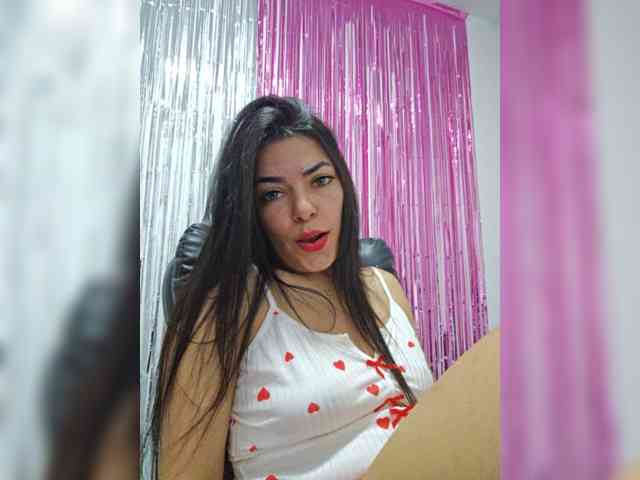Estefani-R Estefani-R