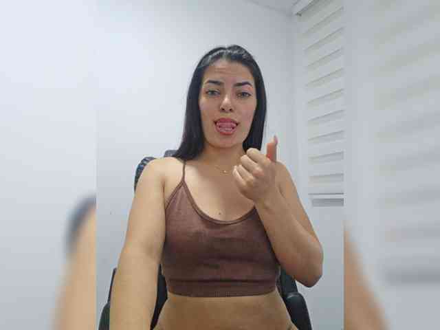 Estefani-R Estefani-R