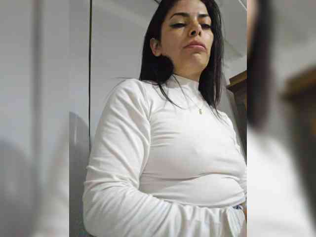 Estefani-R Estefani-R