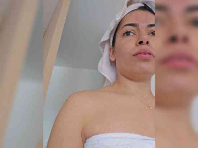 Estefani-R Estefani-R