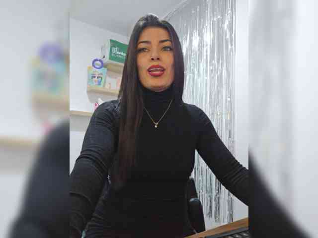 Estefani-R Estefani-R