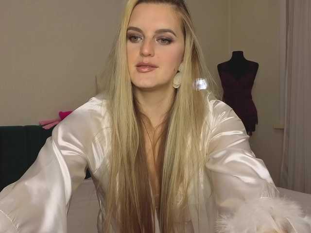 le modèle kategoddess est en webcam porno dans un show sur le site bongacams, il possède les tags suivants: White/Caucasian,Blonde,Shaved