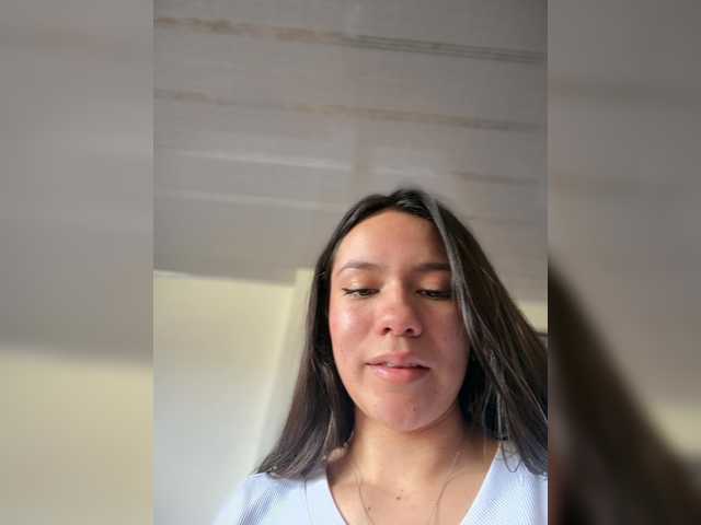 Charlotte-1 live cam on BongaCams