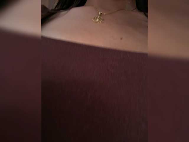 Charlotte-1 live cam on BongaCams