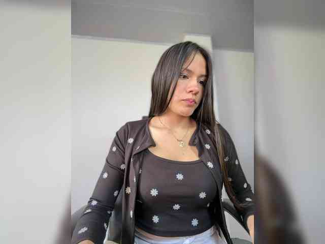 Charlotte__5 webcam