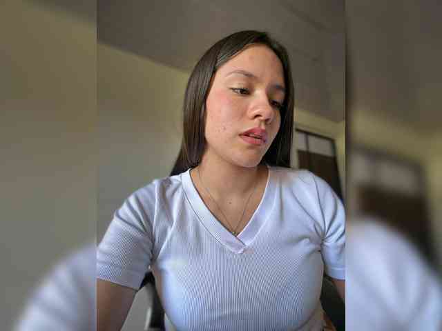 Charlotte__5 webcam