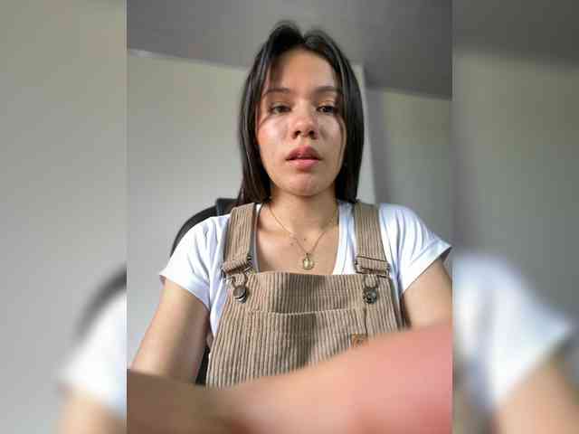 Charlotte__5 webcam