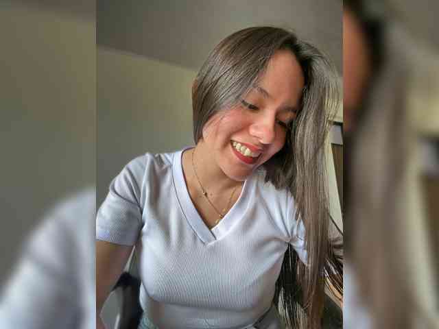 Charlotte__5 webcam