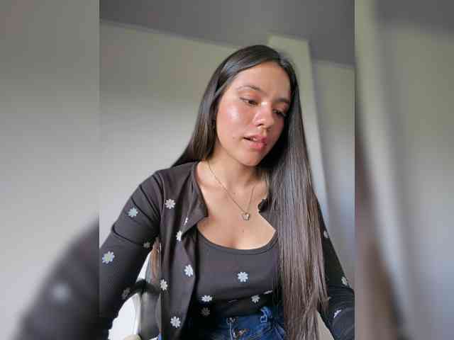 Charlotte__5 webcam