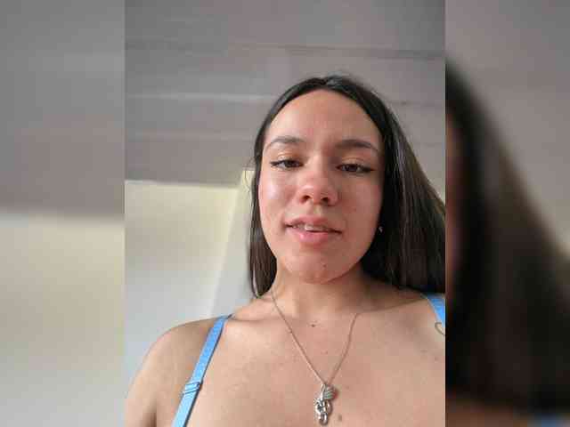 Charlotte__5 webcam