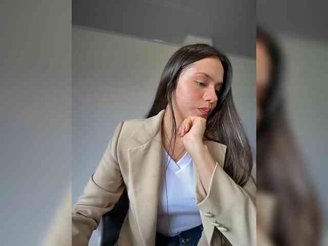 Charlotte__5 webcam