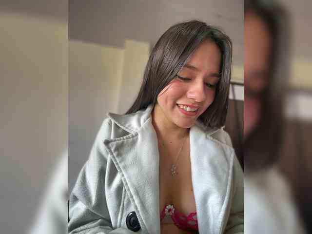 Charlotte__5 webcam