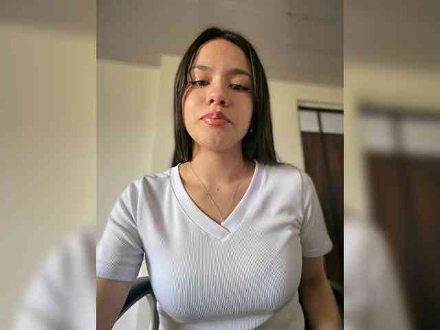 Charlotte__5 webcam