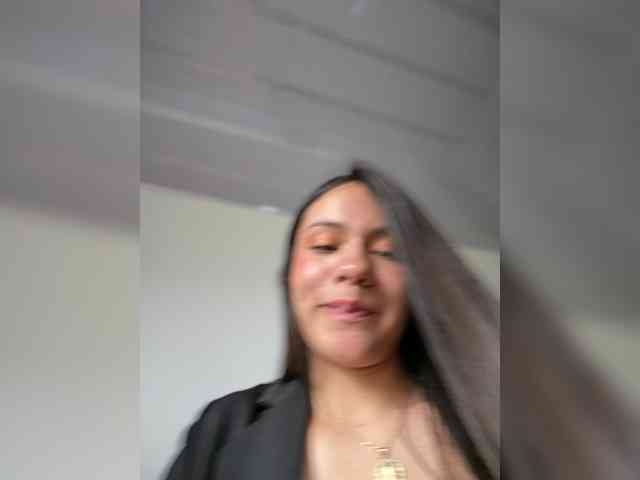 Charlotte__5 webcam