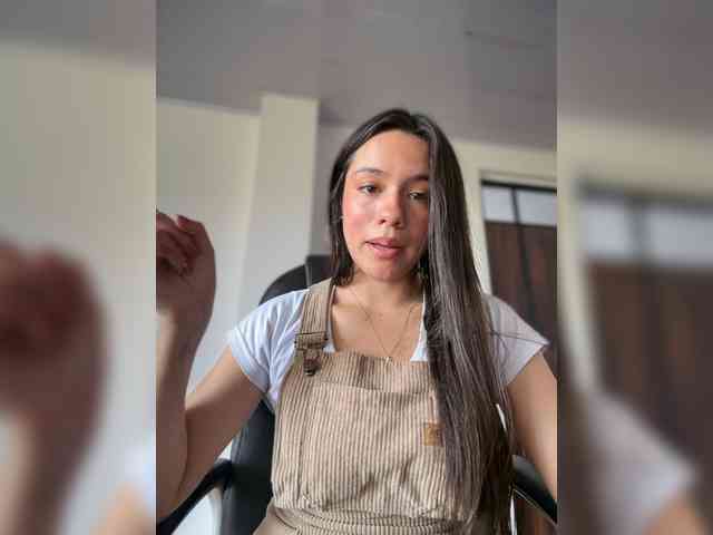 Charlotte__5 webcam