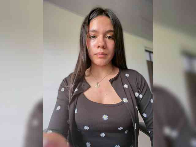 Charlotte__5 webcam