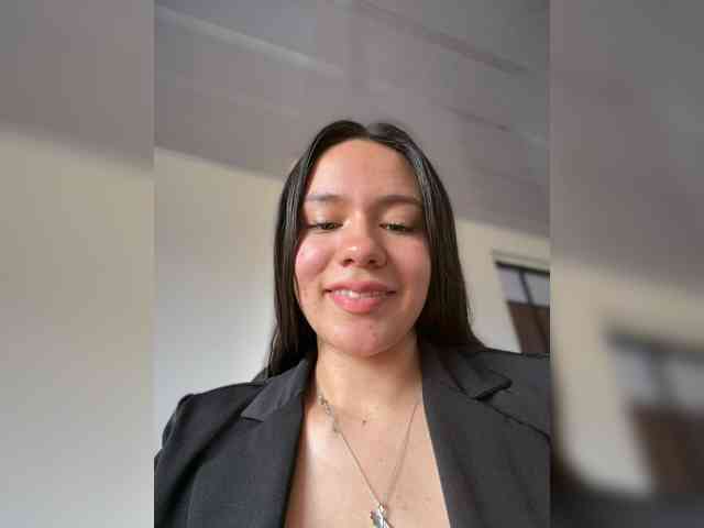 Charlotte__5 webcam