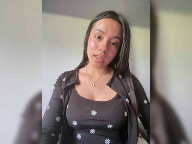 Charlotte__5 webcam