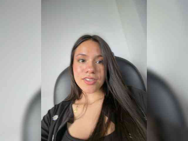 Charlotte__5 webcam