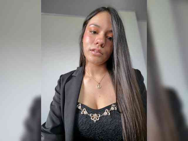 Charlotte__5 webcam