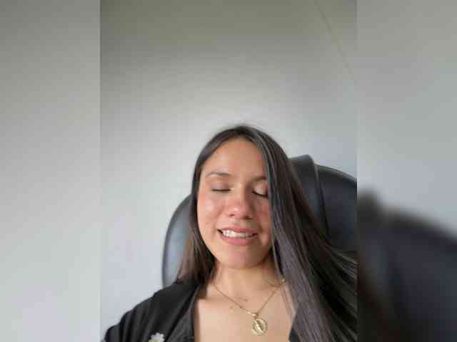 Charlotte__5 webcam