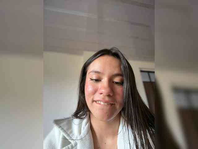 Charlotte__5 webcam