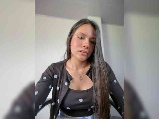 Charlotte__5 webcam