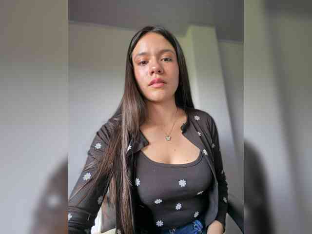 Charlotte__5 webcam