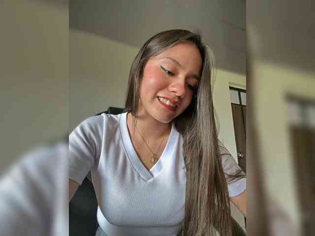 Charlotte__5 webcam